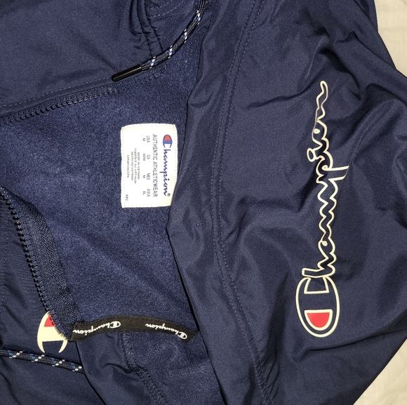 Mens Champion 1/4 Zip sweatshirt - Picture 3 of 5